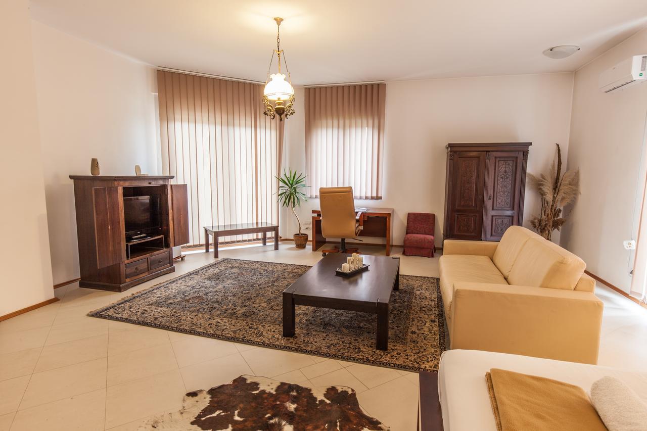 The Belgrade Hills Rooms And Suites Eksteriør bilde